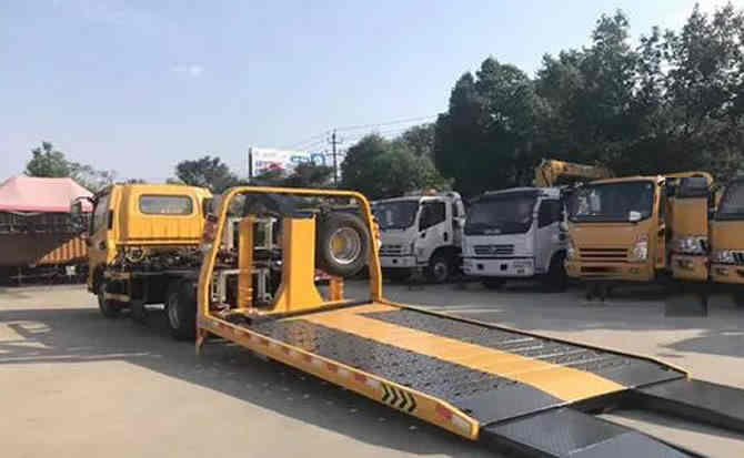 织金汽车中途维修案例